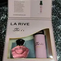 在飛比找Yahoo!奇摩拍賣優惠-LA RIVE 女性香水禮盒女性淡香精90ml/香水噴霧15