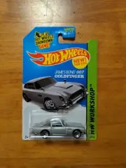 Hot Wheels James Bond Goldfinger - Aston Martin 1963 DB5 - Excellent Condition
