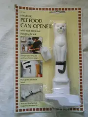 Hygienic Pet Food Cat Shaped Can Opener White Black Sealed