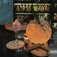 在飛比找ETMall東森購物網優惠-個性月球杯圓球創意雞尾酒杯組合套裝氛圍感酒杯玻璃分享杯果汁杯