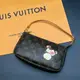 [二手] Louis Vuitton LV 老花字紋限量款村上隆熊貓腋下包/手提包/肩背包/化粧包/麻將包