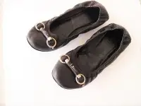 在飛比找Yahoo!奇摩拍賣優惠-真品DIOR/CHRISTIAN DIOR黑色娃娃鞋 平底鞋