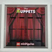 Lego minifigure the muppets show frame including base plate perspex insert.