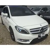 在飛比找蝦皮購物優惠-BENZ B200 2012-02 白 1.8 五門 2WD