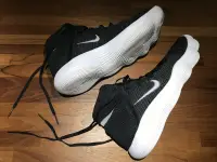 在飛比找露天拍賣優惠-現貨】NIKE HYPERDUNK 2017 FLYKNIT