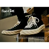 在飛比找蝦皮購物優惠-韓國直送 🚀 韓國設計師品牌 AGE 餅乾鞋 輪胎鞋 偽皮革