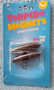 TORPEDO MAGNETS. For Ages 3+. Squizzle Toss Defy Gravity TOY. UNUSED-New