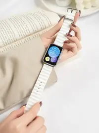 在飛比找Yahoo奇摩拍賣-7-11運費0元優惠優惠-錶帶 手錶配件華為Fit2表帶海洋雙扣硅膠Fit1智能手表腕