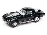 Johnny Lightning 1:64 Diecast Car '67 Chevy Corvette 427 MC029B