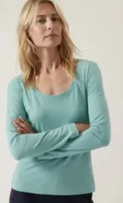 Athleta Outbound Scoop Top Green Size Large Long Sleeve