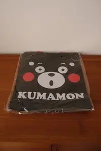 在飛比找Yahoo!奇摩拍賣優惠-KUMAMON熊本熊手提袋-尺寸:30x35cm 材質:尼龍
