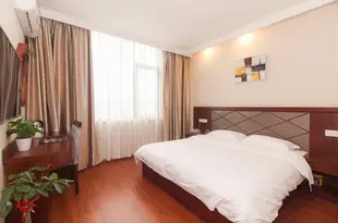 格林豪泰酒店無錫東港鎮東湖塘店GreenTree Inn (Wuxi Donggang Town Donghutang)