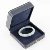 在飛比找momo購物網優惠-【AndyBella】宮廷華麗大手環盒-深藍(手環盒;玉鐲盒