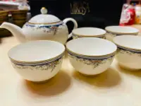 在飛比找Yahoo!奇摩拍賣優惠-日本MIKASA骨瓷 茶具日本名品MIKASA骨瓷茶具 一壺