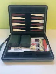Vintage Branded Travel Backgammon Set Green Vinyl Zip Around 9” Complete Unused
