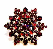 Cosmopolitan 14kt Gold Garnet Pin 14kt