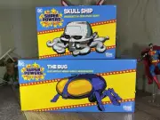 McFarlane Toys DC Super Powers The Bug & Skull Ship NIB