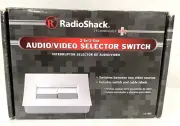 Radio Shack Audio Video Selector Switch 15-1982 2 in 1 out RCA Style SILVER