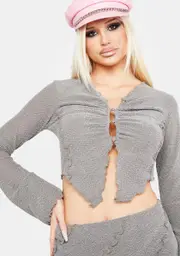 [Expired Girl] Pom Pom Crop Top