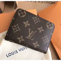 在飛比找蝦皮購物優惠-LV 路易威登M60067經典M拉鍊零錢包Louis Vui