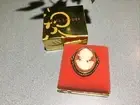 Vtg ESTEE LAUDER CARNELIAN CAMEO Solid Perfume Collectible Compact With Box NOS