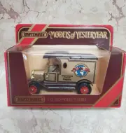 Models of Yesteryear Y12 1912 Ford T van issue 5 Motor 100 Silverstone 1985 NEW