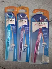 New Reach Access Flosser with Disposable Snap On Floss Heads Lot