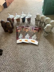 Star Wars Dennys Lot of Collectors Cups and Menus Chewbacca Storm Trooper Falcon