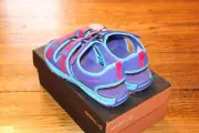 New in Box Merrell Hydro Creek Sandals Purple Blue Girls 7Y Womens 9 Waterproof