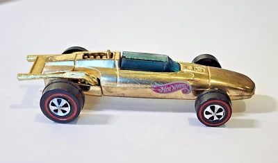 HOT WHEELS ( HTF ) REDLINE GOLD INDY EAGLE NEAR MINT