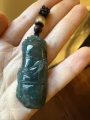 Untreated Grade A jadeite Jade 純天然翡翠A貨 種水超好後裝竹節 有色差 實物是深邃藍綠超美