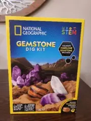 NATIONAL GEOGRAPHIC Gemstone Dig Kit – Excavate 3 real gems including Amethyst