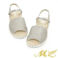在飛比找momo購物網優惠-【MK】率性個性風-韓系一字寬編織鬆緊平底休閒涼鞋(銀色)