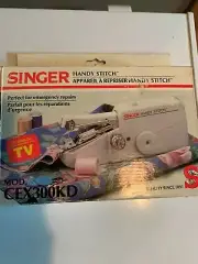Singer Mini Mender CEX300K Portable Sewing Machine Thread Needle **OPEN BOX**