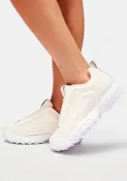 [Fila] Gardenia White Disruptor Zero Sneakers