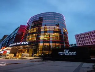 深圳鴻尊天成酒店Shenzhen Hong Zun Tian Cheng Hotel