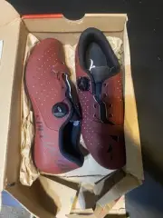 Specialized Torch Bike Shoes Maroon 44 New