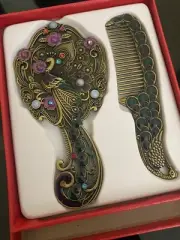 Vintage hand held mirror and comb