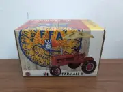 1/16 Ertl Farm Toy Farmall B Tractor Iowa FFA 2002