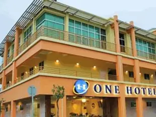 一家靈獅亞飯店One Hotel Lintas Jaya