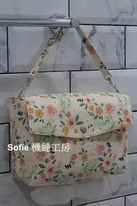 在飛比找Yahoo!奇摩拍賣優惠-Sofie 機縫工房【夢幻花園】擦手紙袋 舒潔摺疊紙巾袋 可