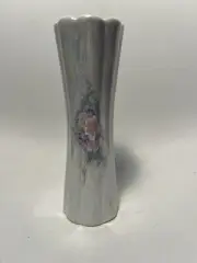 Vintage Pearlescent Bud Vase With Flowers B7