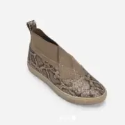 Gentle Souls by Kenneth Cole Womens Rory Elastic Mid Sneakers Antique Gold Sz 9