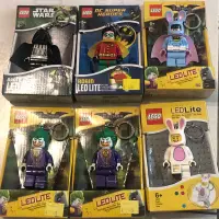 在飛比找蝦皮購物優惠-LEGO 樂高 人偶 鑰匙圈 LED 手電筒 蝙蝠俠兔子裝 