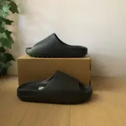 Yeezy Slide Onyx US12