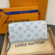 Louis Vuitton Zippy Wallet Purse M81643 long wallet Mahina calf leathe Blue