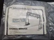 Signal Bridge - Bachmann HO sealed contents, no box, faux lights