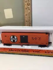 Bachmann Santa Fe H.O. Box Car (#451)
