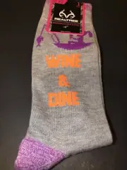 New Realtree Women's Ladies Crew Socks Wine & Dine Gray Fishing 1 Pr Size 9-11