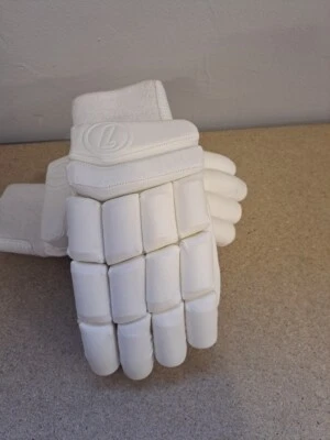 2025 Lorimers Junior Pro Split Finger White Batting Gloves - Free P&P